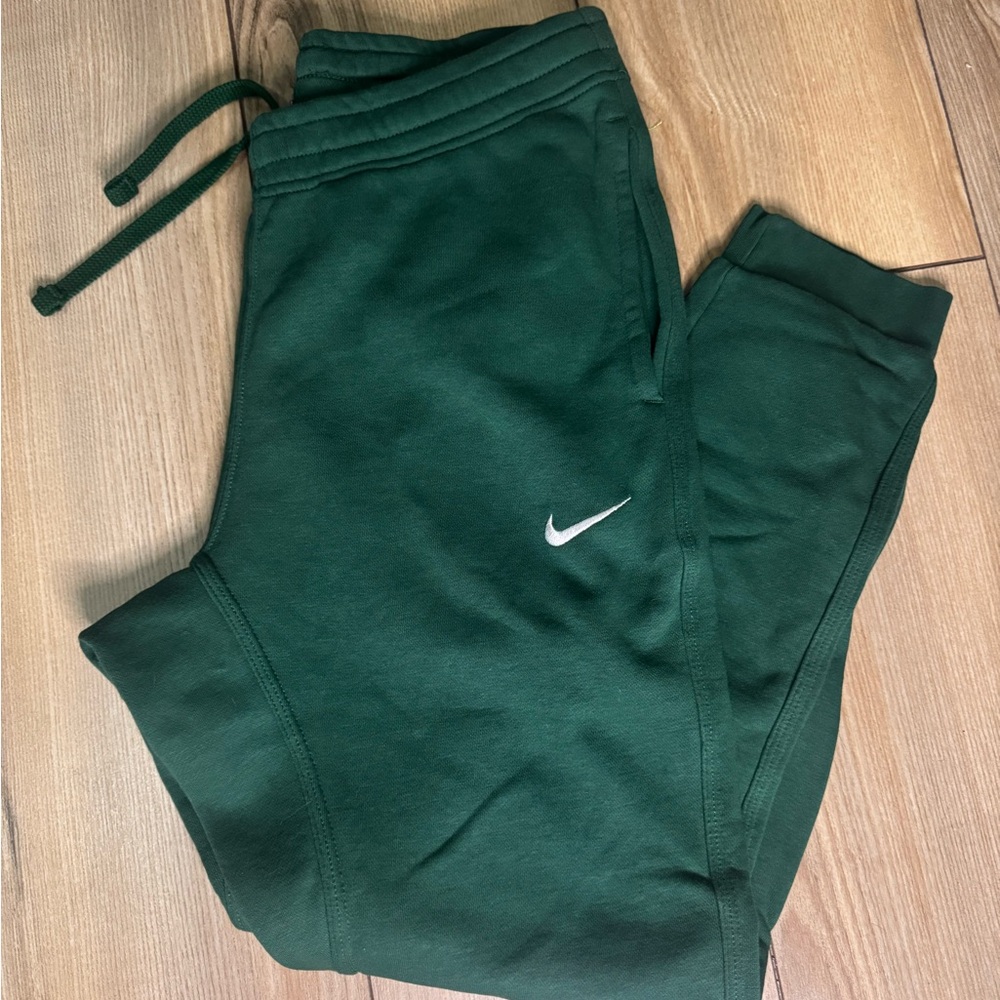 Nike Green Tapered Sweatpants with Elastic Cuffs